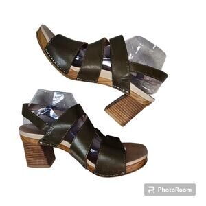 Dansko Olive Green Strappy Ashlee Sandals